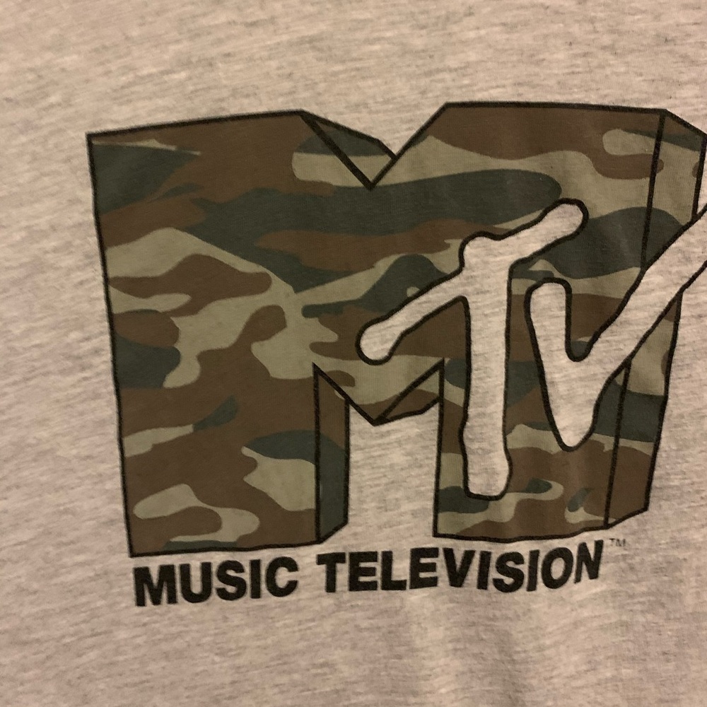 “MTV” camo T-shirt